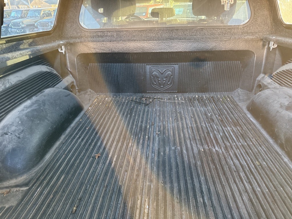 2018 RAM 1500 Express Crew Cab 4x4 5'7' Box