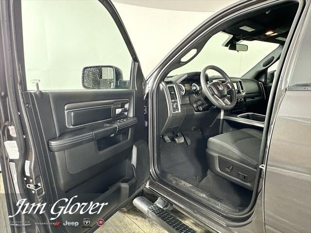 2023 RAM 1500 Classic Warlock Crew Cab 4x4 5'7' Box