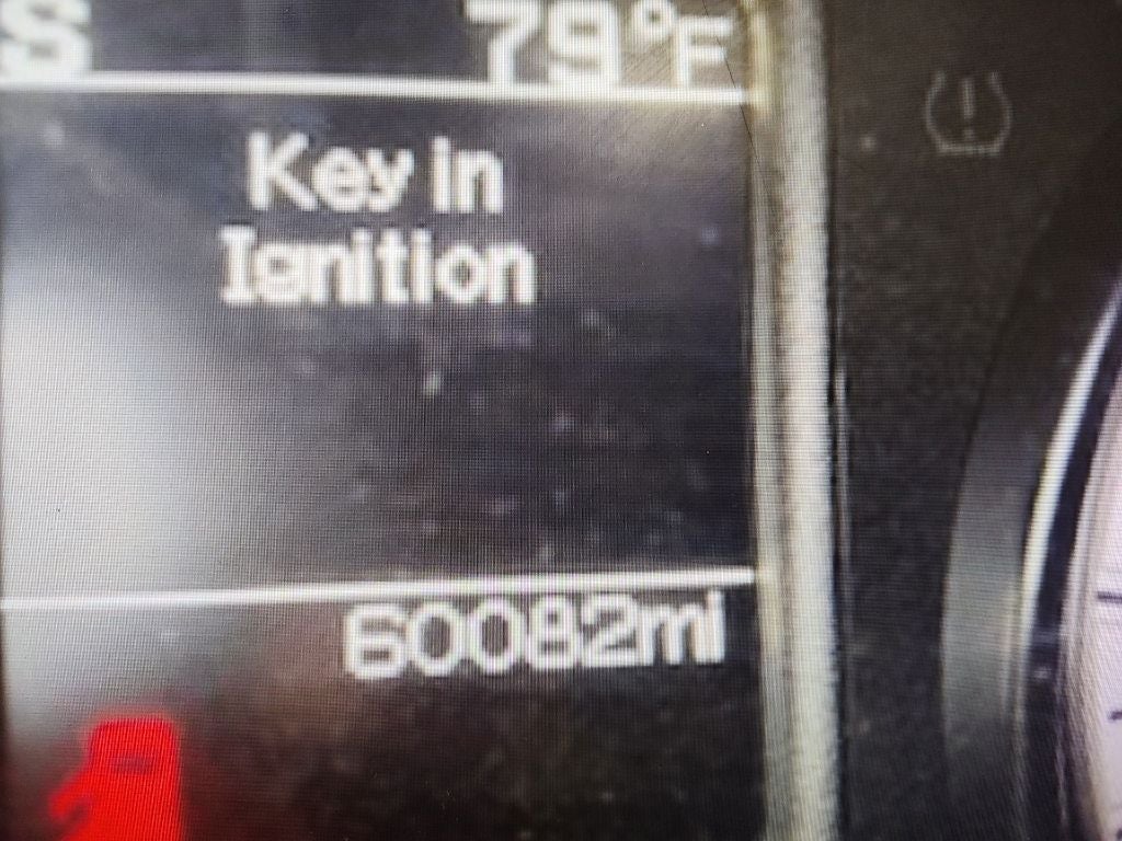 2022 RAM 1500 Classic SLT Crew Cab 4x4 5'7' Box