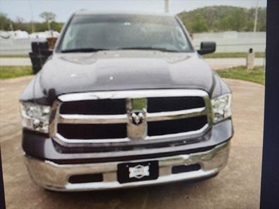 2022 RAM 1500 Classic SLT Crew Cab 4x4 5'7' Box