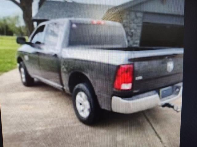 2022 RAM 1500 Classic SLT Crew Cab 4x4 5'7' Box