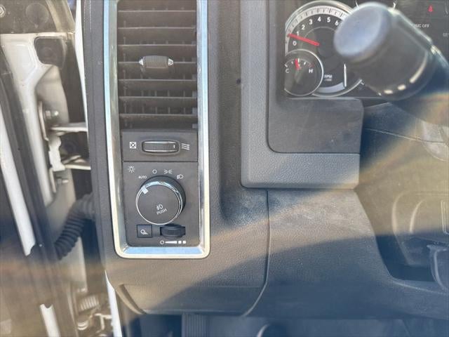 2019 RAM 1500 Classic Big Horn Crew Cab 4x4 5'7' Box