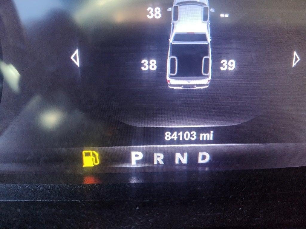 2017 RAM 1500 Laramie Crew Cab 4x4 5'7' Box