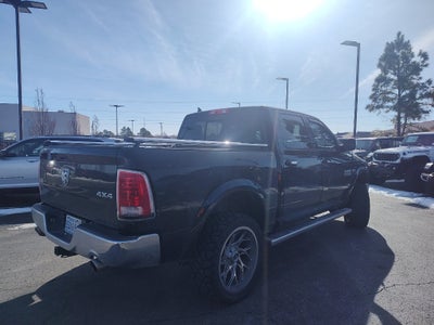 2017 RAM 1500 Laramie Crew Cab 4x4 5'7' Box