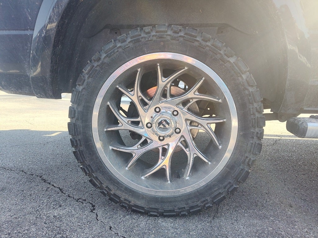 2017 RAM 1500 Laramie Crew Cab 4x4 5'7' Box