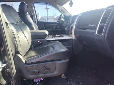 2017 RAM 1500 Laramie Crew Cab 4x4 5'7' Box