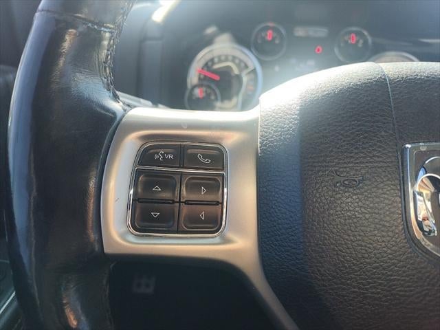 2017 RAM 1500 Laramie Crew Cab 4x4 5'7' Box