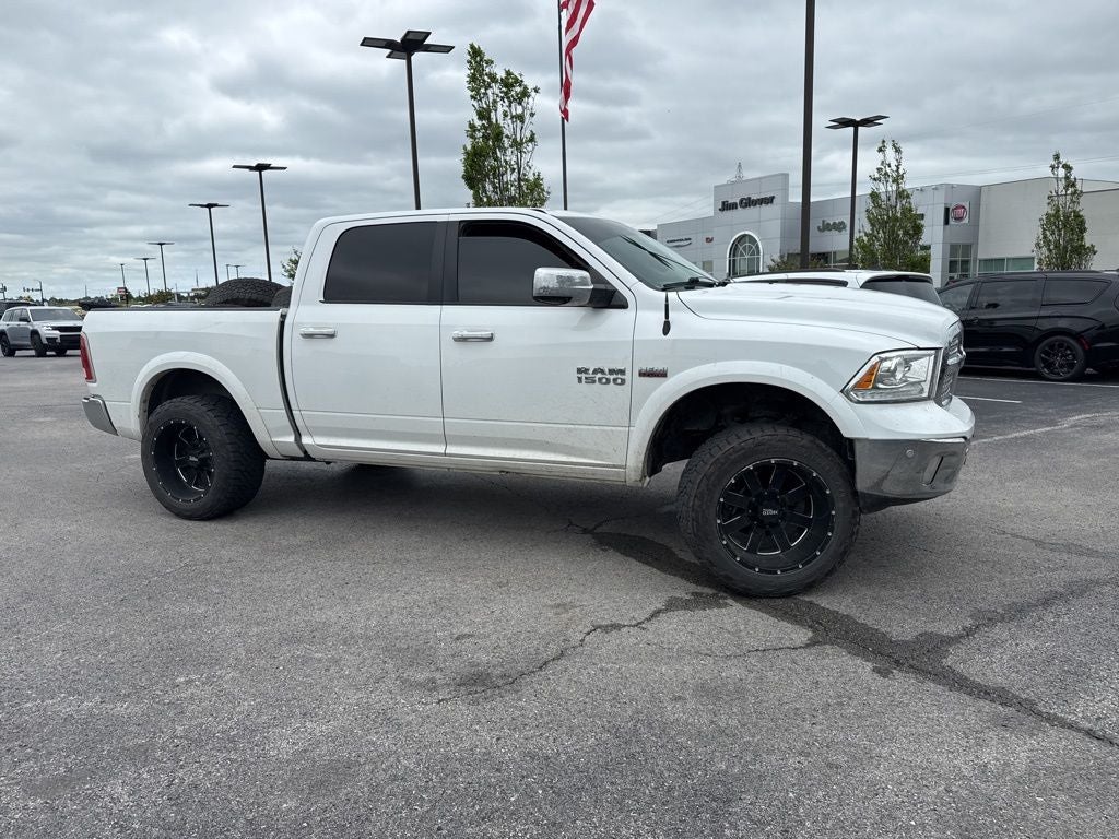 2017 RAM 1500 Laramie Crew Cab 4x4 5'7' Box