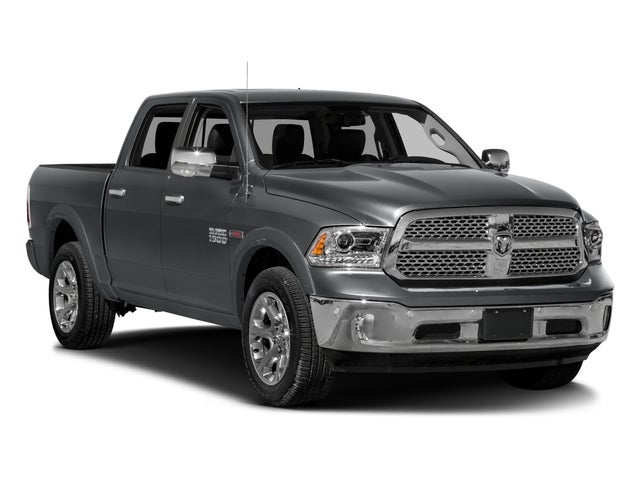 2017 RAM 1500 Laramie Crew Cab 4x4 5'7' Box