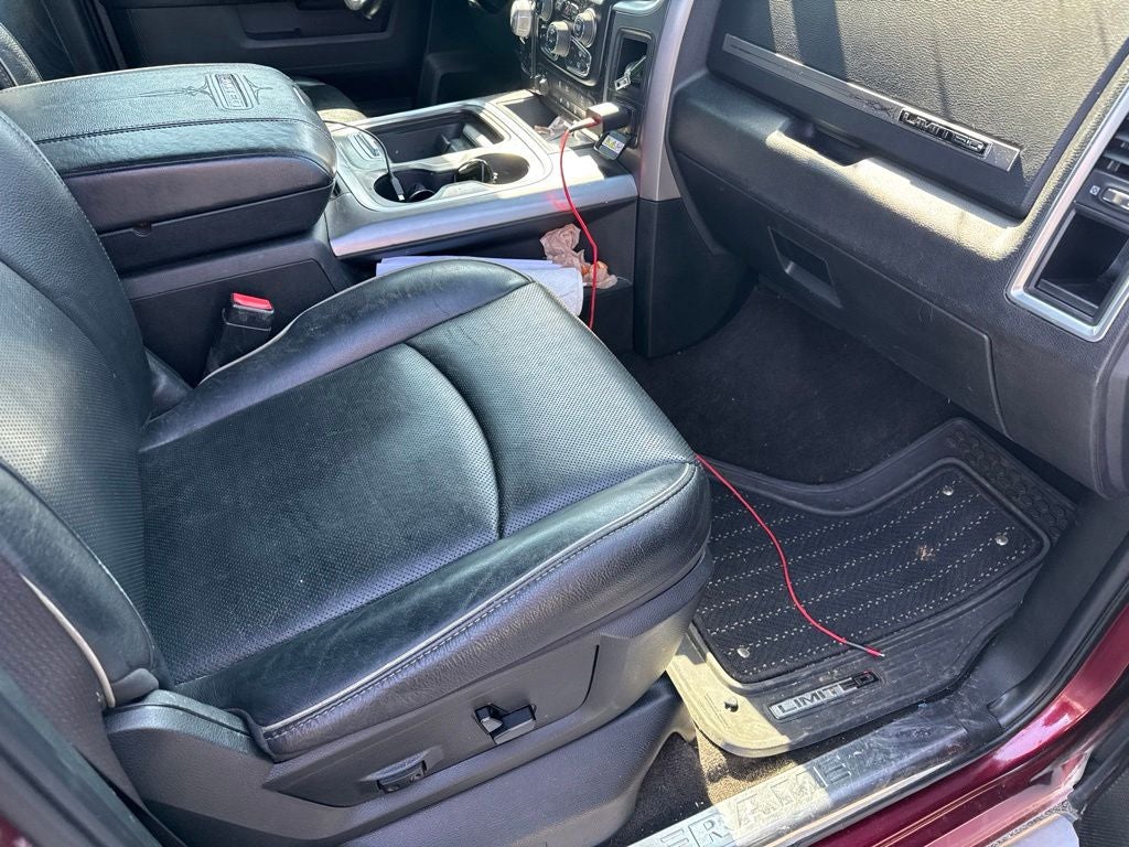 2017 RAM 1500 Limited Crew Cab 4x4 5'7' Box
