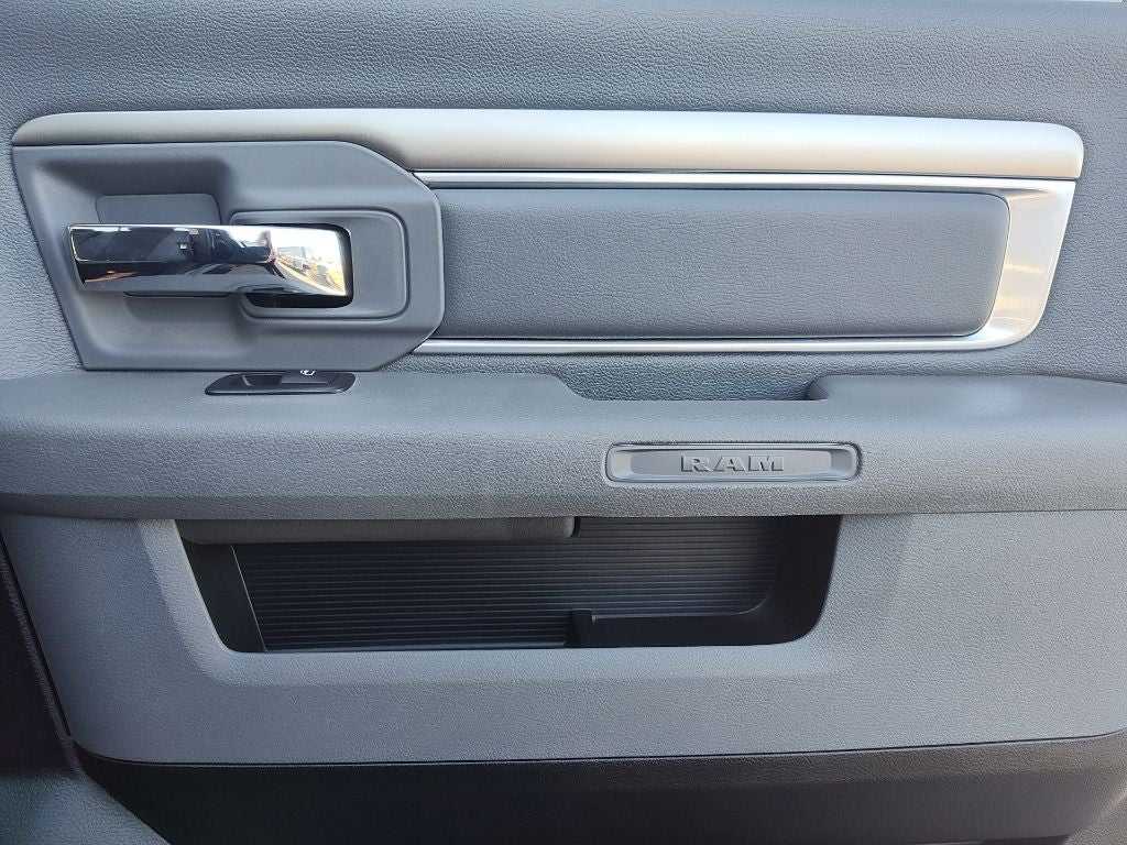 2019 RAM 1500 Classic Big Horn Crew Cab 4x4 6'4' Box