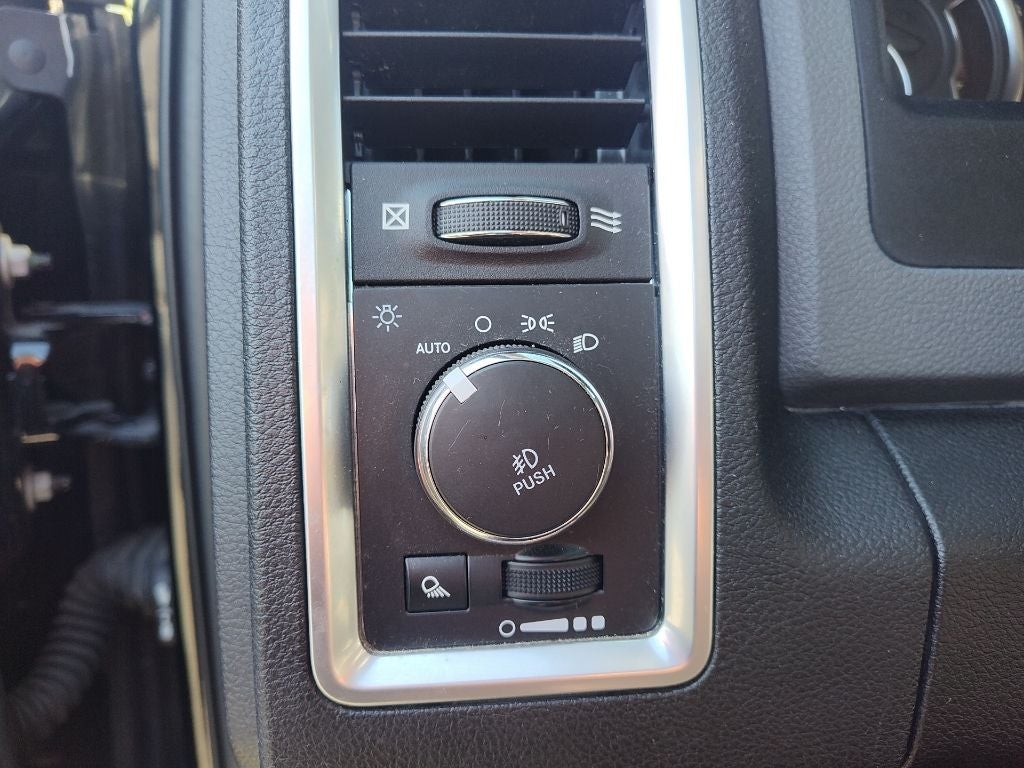 2019 RAM 1500 Classic Big Horn Crew Cab 4x4 6'4' Box