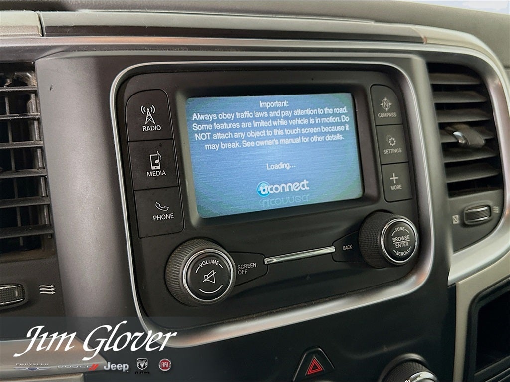 2020 RAM 1500 Classic SLT Crew Cab 4x4 6'4' Box