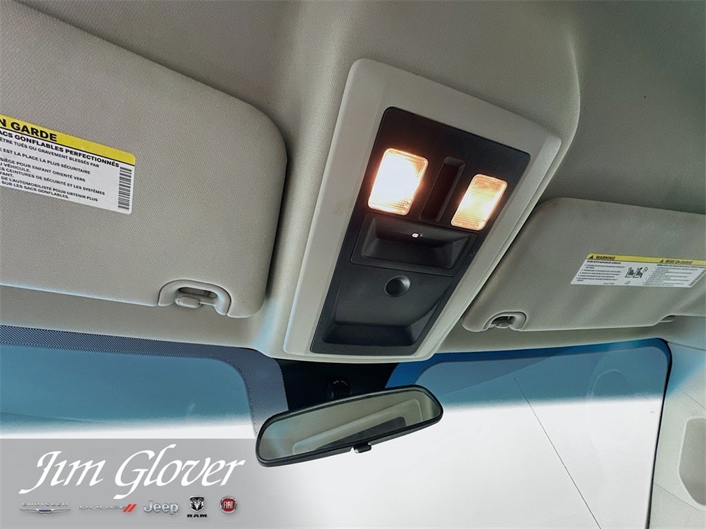 2020 RAM 1500 Classic SLT Crew Cab 4x4 6'4' Box