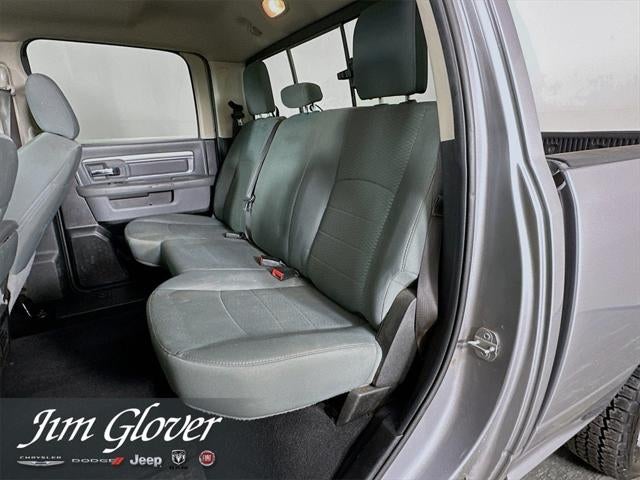 2020 RAM 1500 Classic SLT Crew Cab 4x4 6'4' Box