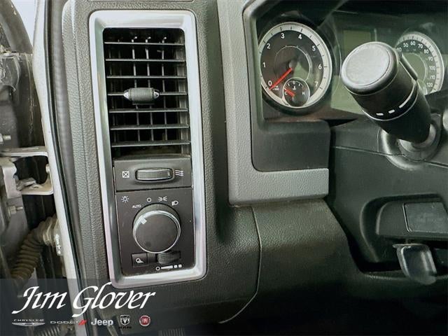 2020 RAM 1500 Classic SLT Crew Cab 4x4 6'4' Box