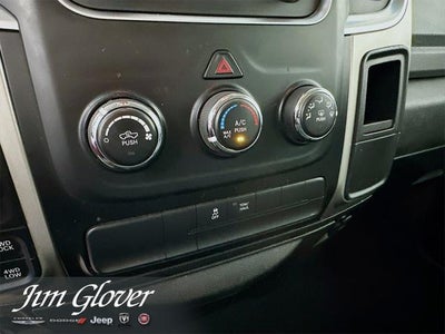 2020 RAM 1500 Classic SLT Crew Cab 4x4 6'4' Box