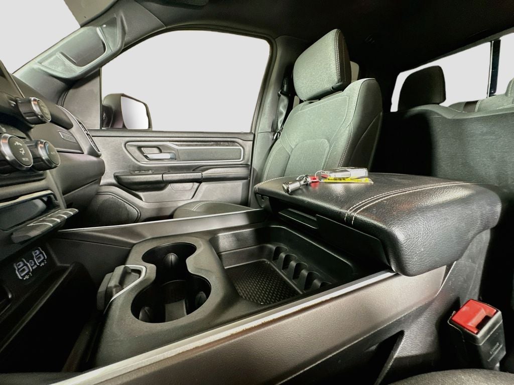 2022 RAM 1500 Big Horn Quad Cab 4x2 6'4' Box
