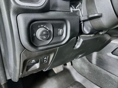 2022 RAM 1500 Big Horn Quad Cab 4x2 6'4' Box