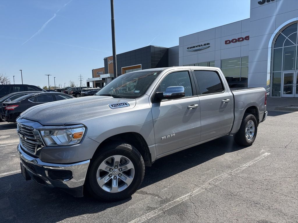 2024 RAM 1500 Laramie Crew Cab 4x2 5'7' Box