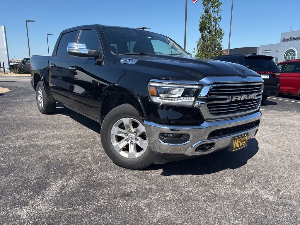 2022 RAM 1500 Laramie Crew Cab 4x2 5'7' Box