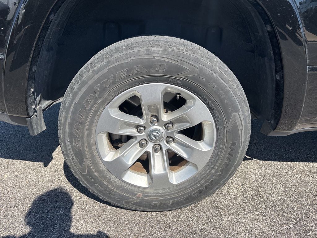 2022 RAM 1500 Laramie Crew Cab 4x2 5'7' Box