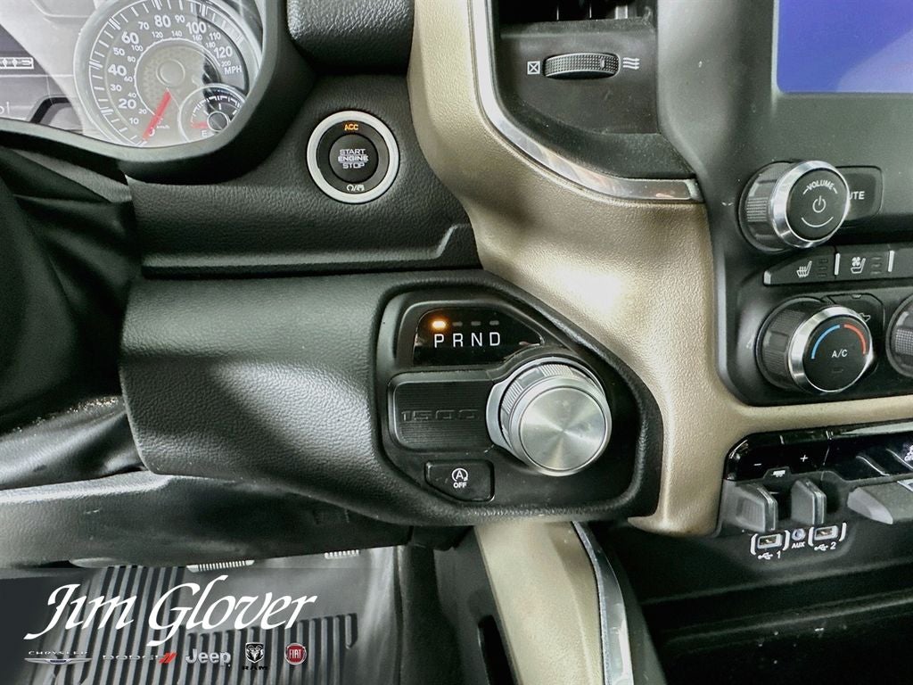 2022 RAM 1500 Laramie Crew Cab 4x2 5'7' Box