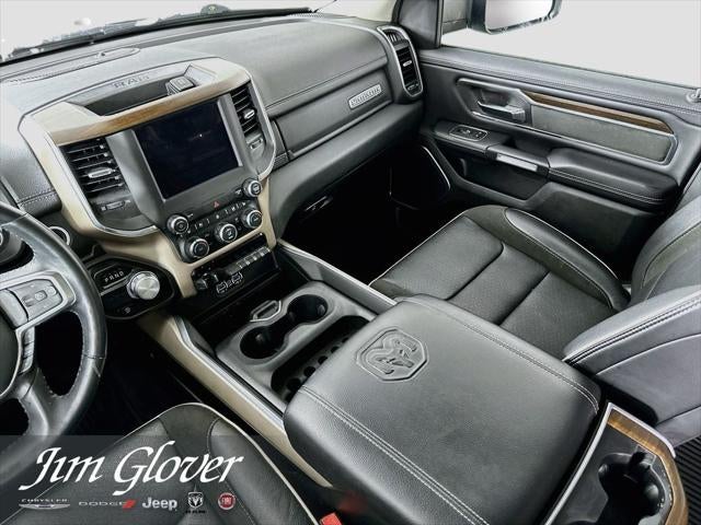 2022 RAM 1500 Laramie Crew Cab 4x2 5'7' Box