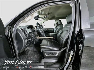 2022 RAM 1500 Laramie Crew Cab 4x2 5'7' Box