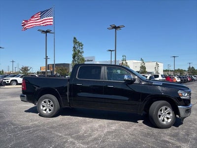 2022 RAM 1500 Laramie Crew Cab 4x2 5'7' Box