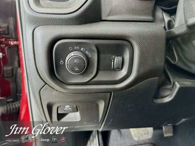 2025 RAM 1500 Tradesman Quad Cab 4x4 6'4' Box