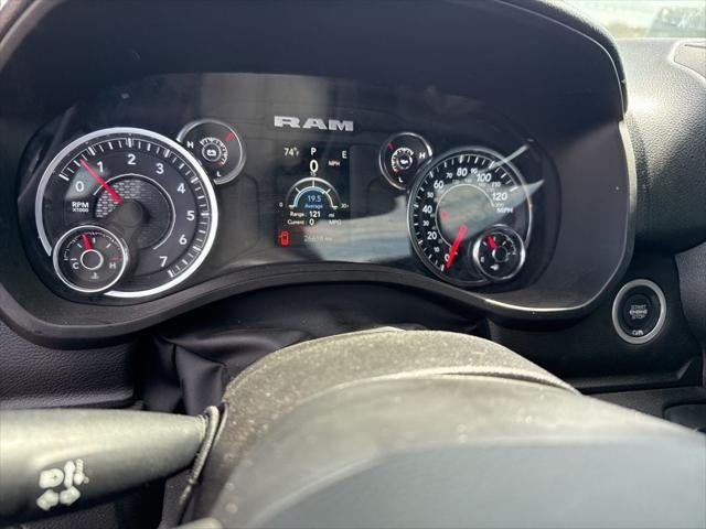 2025 RAM 1500 Tradesman Quad Cab 4x4 6'4' Box