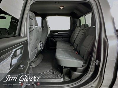2022 RAM 1500 Big Horn Crew Cab 4x4 5'7' Box