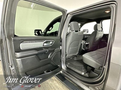 2022 RAM 1500 Big Horn Crew Cab 4x4 5'7' Box