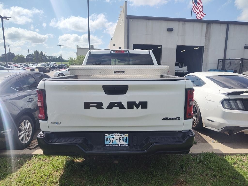 2025 RAM 1500 Tradesman Crew Cab 4x4 5'7' Box
