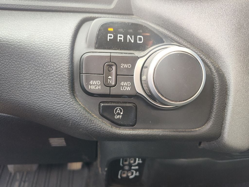 2025 RAM 1500 Tradesman Crew Cab 4x4 5'7' Box