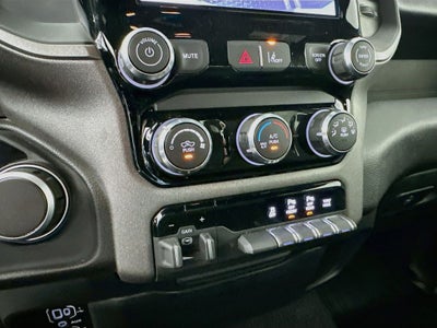 2025 RAM 1500 Tradesman Crew Cab 4x4 5'7' Box