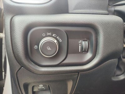 2025 RAM 1500 Tradesman Crew Cab 4x4 5'7' Box