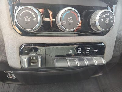 2025 RAM 1500 Tradesman Crew Cab 4x4 5'7' Box