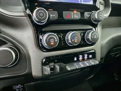 2025 RAM 1500 Tradesman Crew Cab 4x4 5'7' Box