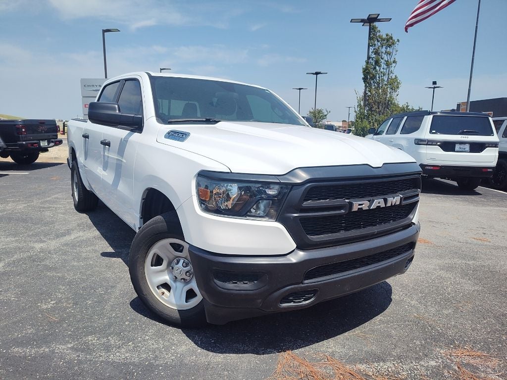 2024 RAM 1500 Tradesman Crew Cab 4x4 5'7' Box