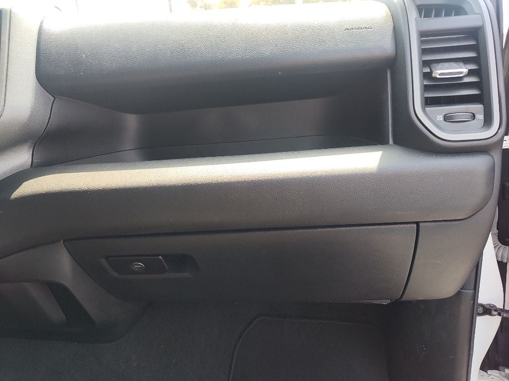 2024 RAM 1500 Tradesman Crew Cab 4x4 5'7' Box
