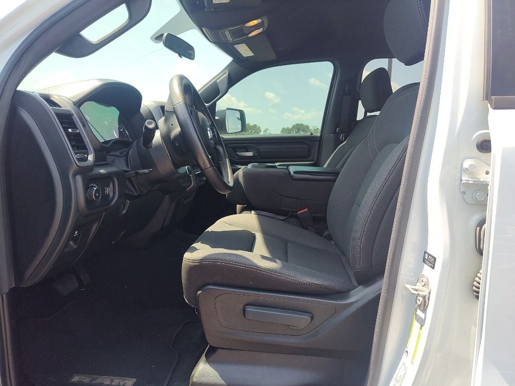 2024 RAM 1500 Tradesman Crew Cab 4x4 5'7' Box