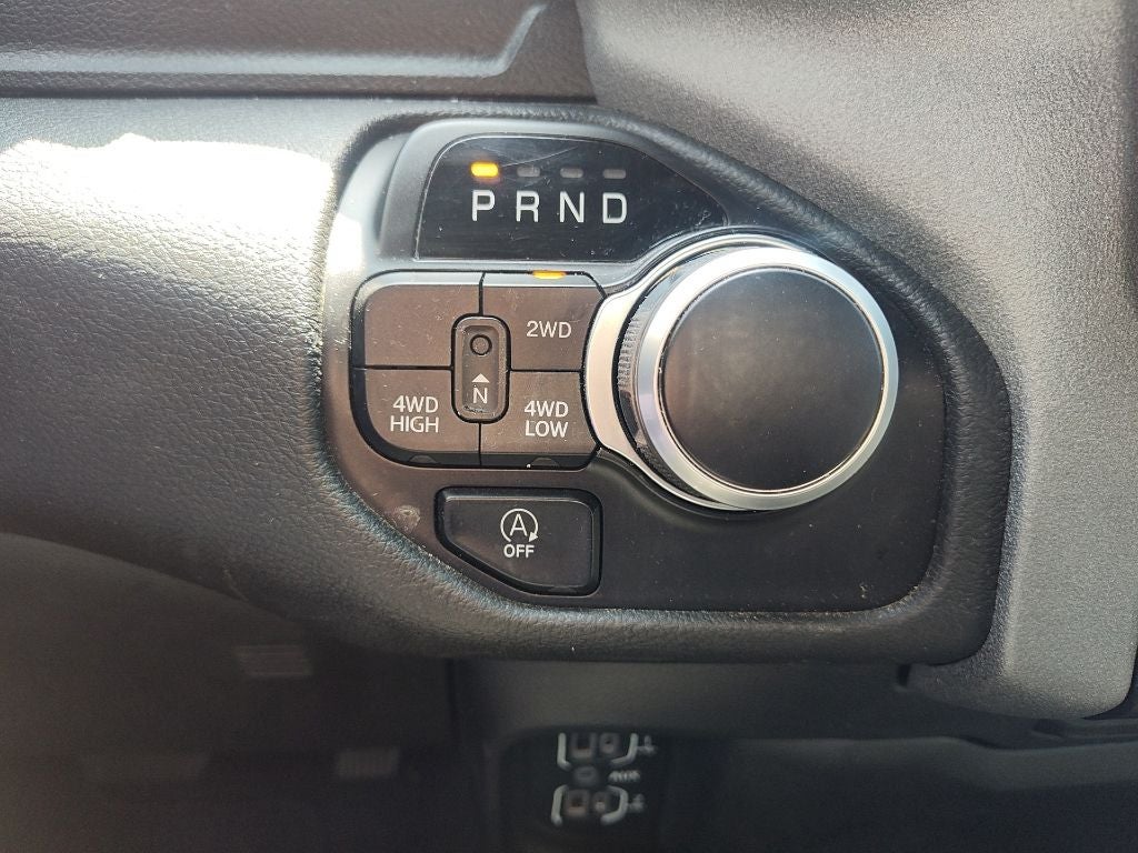 2024 RAM 1500 Tradesman Crew Cab 4x4 5'7' Box