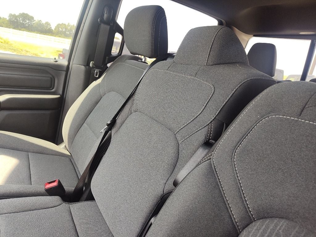 2024 RAM 1500 Tradesman Crew Cab 4x4 5'7' Box
