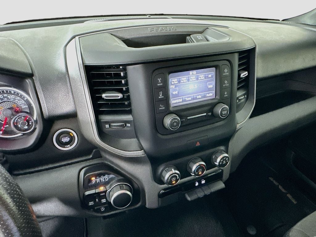 2024 RAM 1500 Tradesman Crew Cab 4x4 5'7' Box