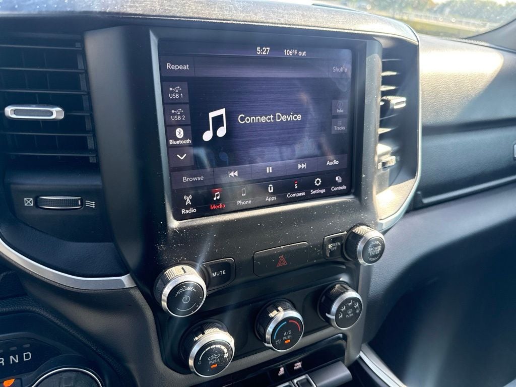 2020 RAM 1500 Lone Star Crew Cab 4x4 6'4' Box