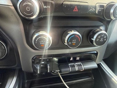 2020 RAM 1500 Lone Star Crew Cab 4x4 6'4' Box