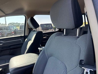 2020 RAM 1500 Lone Star Crew Cab 4x4 6'4' Box