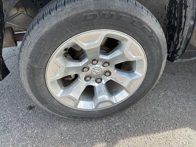 2021 RAM 1500 Big Horn Quad Cab 4x4 6'4' Box